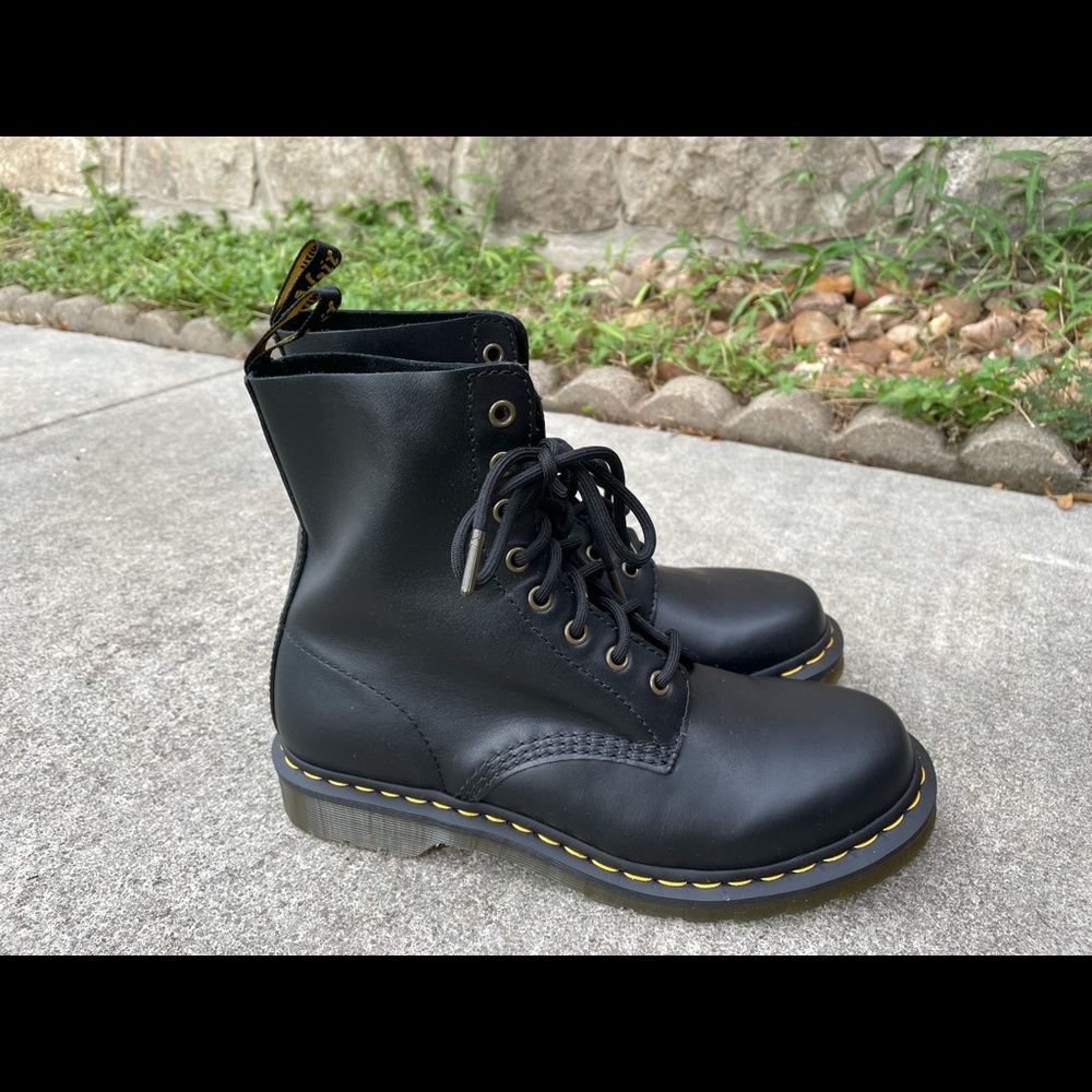 NWOT Doc Martens never worn, women’s size 10